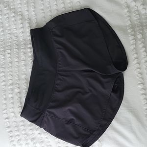 Lululemon size 4T Black Shorts